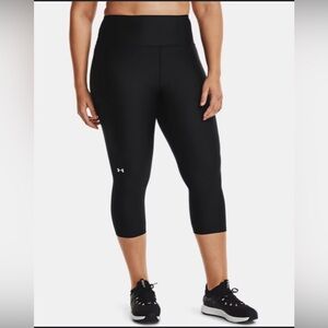 Small Under Armour  Campari Black Compression NWT